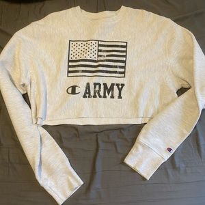 Size Medium Women’s Army Crop Sweatshirt Champion Brand